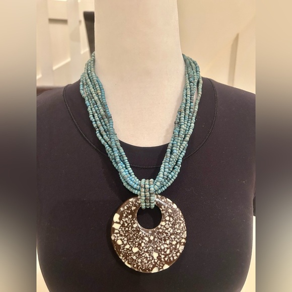 Statement Necklace - Picture 3 of 4